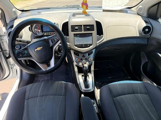 Photo of 2015 White Chevrolet Sonic