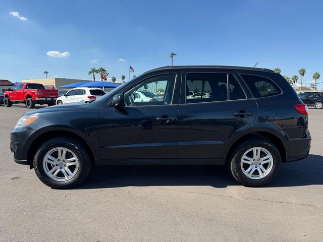 Photo of 2012 Black Hyundai SANTA FE