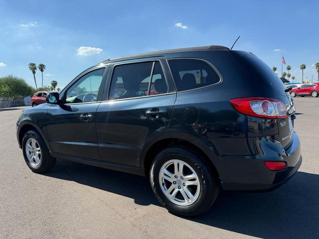 Photo of 2012 Black Hyundai SANTA FE