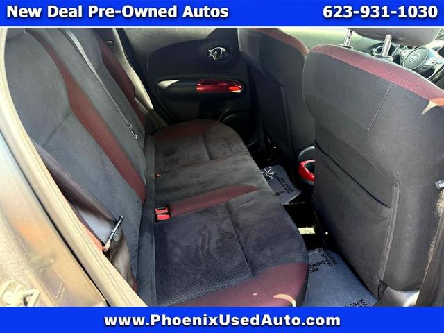 Photo of 2011 Gray Nissan Juke