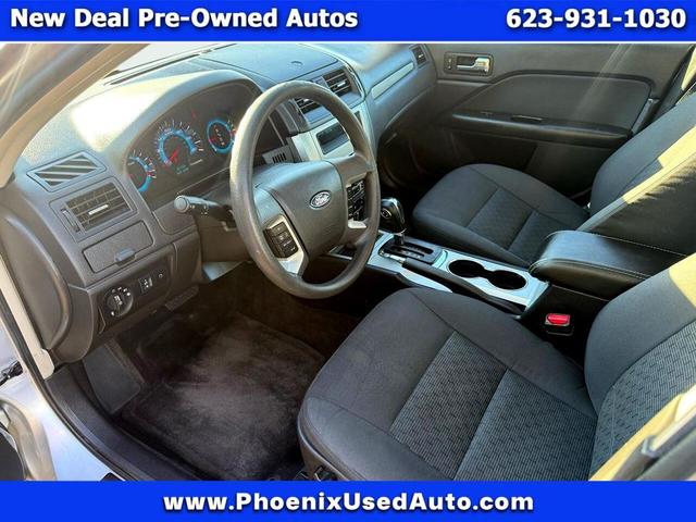 Photo of 2012 Silver Ford Fusion