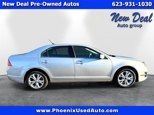 Photo of 2012 Silver Ford Fusion