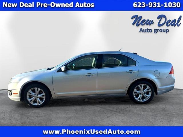 Photo of 2012 Silver Ford Fusion