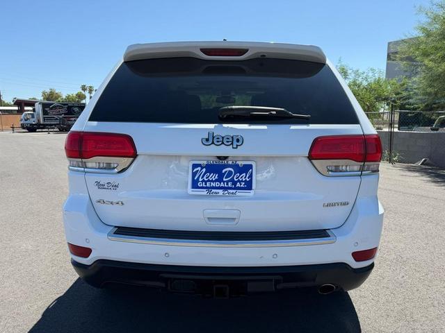 Photo of 2015 White Jeep Grand Cherokee