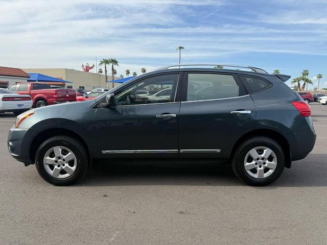 Photo of 2014 Blue Nissan Rogue Select
