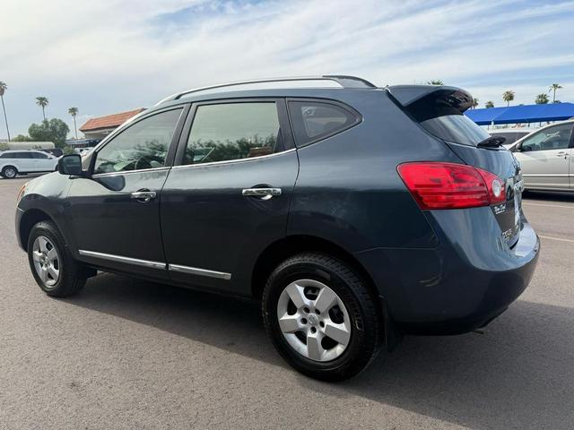 Photo of 2014 Blue Nissan Rogue Select