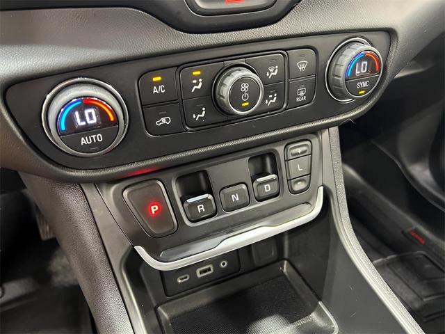 Photo of 2019 Quicksilver Metallic GMC Terrain