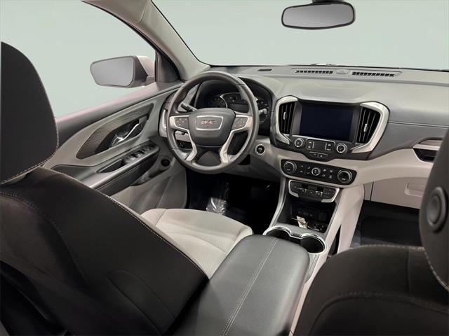 Photo of 2022 Quicksilver Metallic GMC Terrain