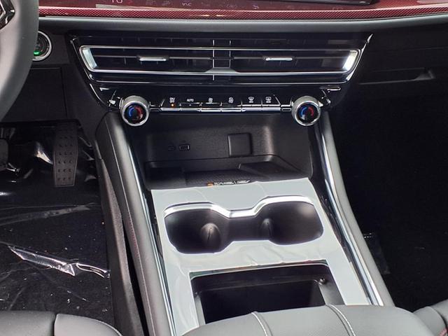 Photo of 2025 Mosaic Black Metallic Chevrolet Traverse