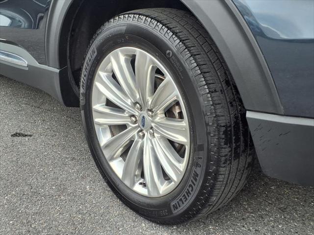 Photo of 2022 Stone Blue Metallic Ford Explorer