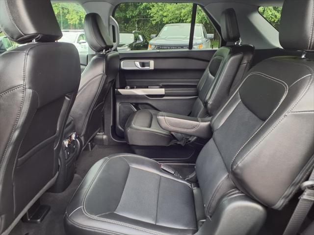 Photo of 2022 Stone Blue Metallic Ford Explorer