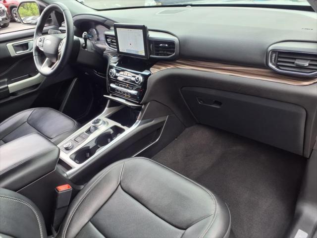 Photo of 2022 Stone Blue Metallic Ford Explorer