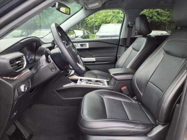 Photo of 2022 Stone Blue Metallic Ford Explorer
