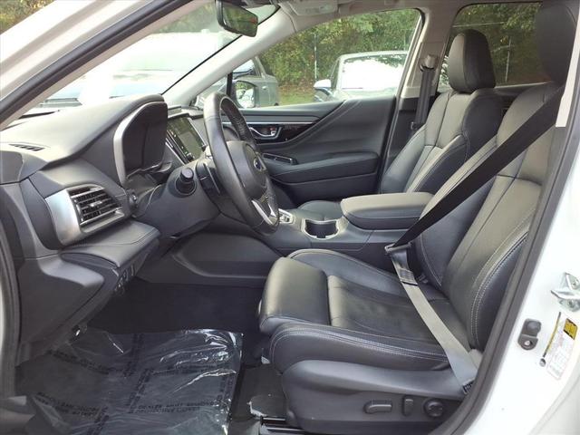 Photo of 2024 Crystal White Pearl Subaru Outback