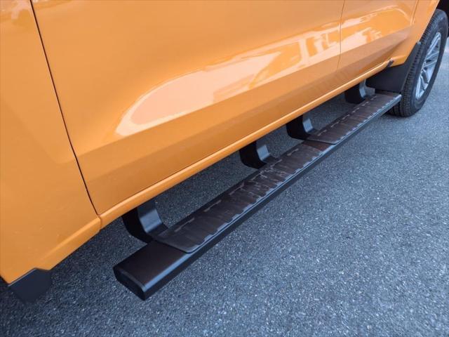 Photo of 2025 Sunrise Orange Chevrolet Colorado