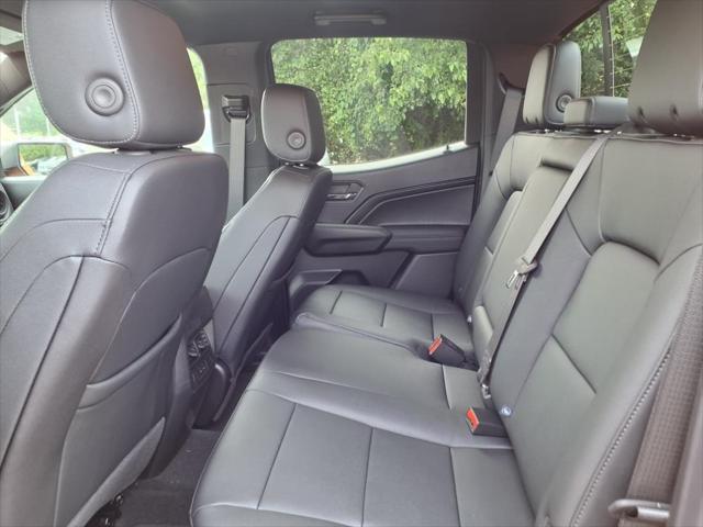 Photo of 2025 Sunrise Orange Chevrolet Colorado