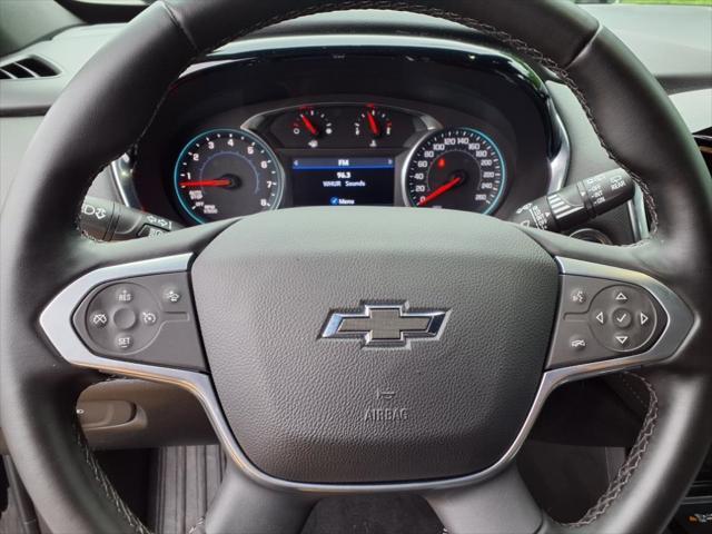 Photo of 2023 Mosaic Black Metallic Chevrolet Traverse
