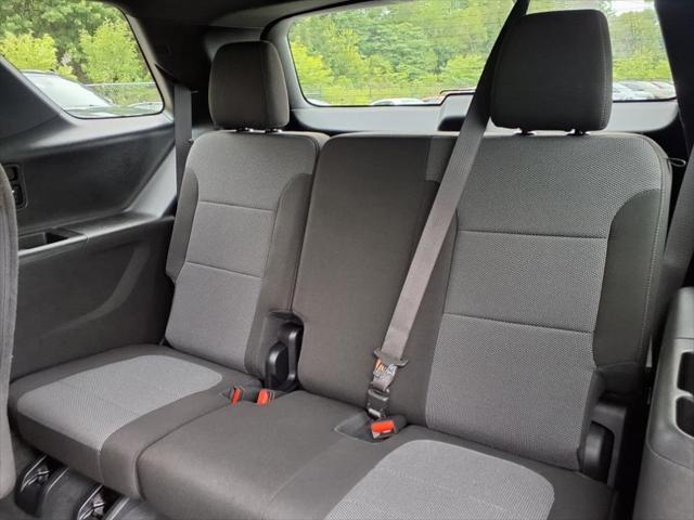 Photo of 2023 Mosaic Black Metallic Chevrolet Traverse