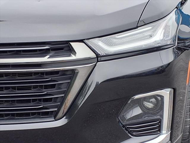Photo of 2023 Mosaic Black Metallic Chevrolet Traverse
