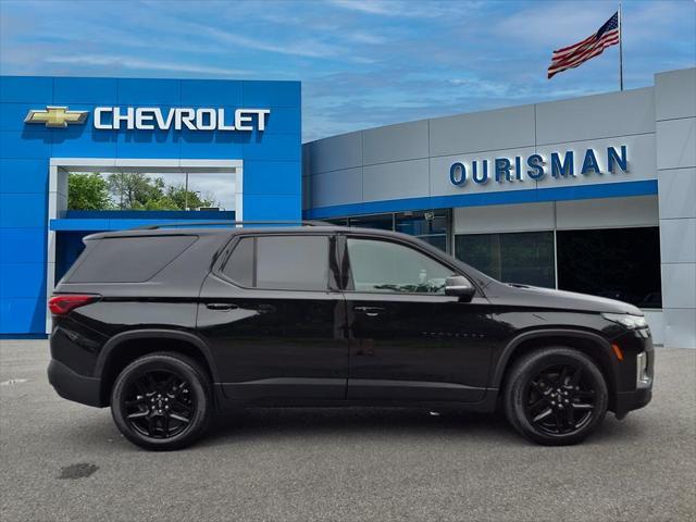 Photo of 2023 Mosaic Black Metallic Chevrolet Traverse