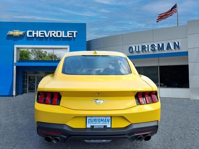Photo of 2024 Yellow Splash Metallic Tri-coat Ford Mustang