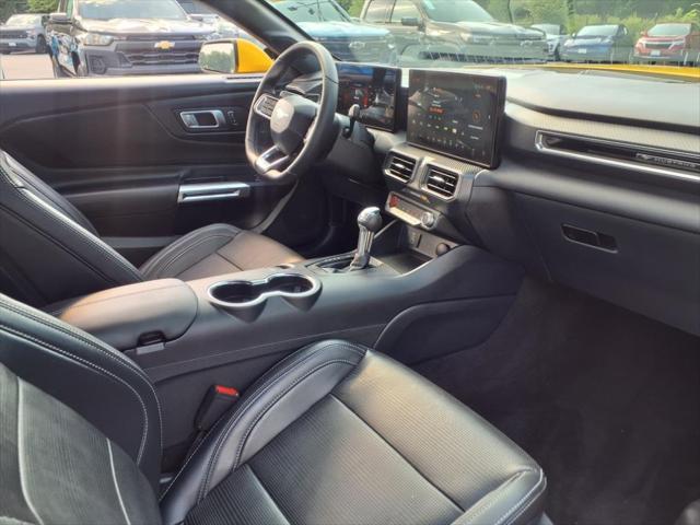 Photo of 2024 Yellow Splash Metallic Tri-coat Ford Mustang
