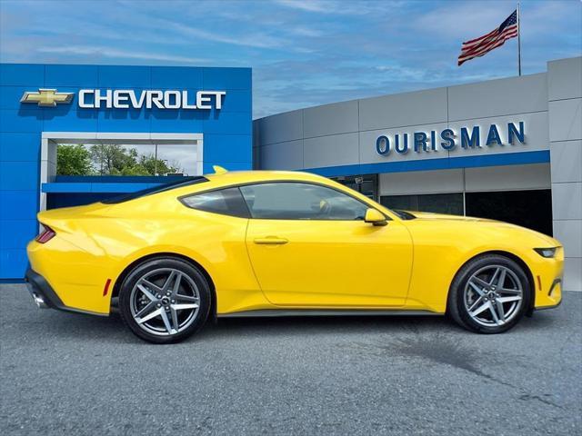 Photo of 2024 Yellow Splash Metallic Tri-coat Ford Mustang