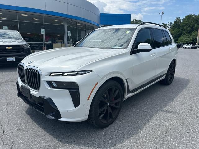 Photo of 2024 Mineral White Metallic BMW X7