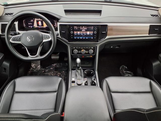 Photo of 2022 Oryx White Pearl Volkswagen Atlas