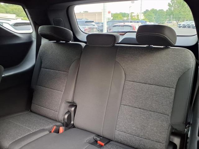 Photo of 2025 Radiant Red Tintcoat Chevrolet Traverse