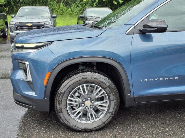Photo of 2026 Lakeshore Blue Metallic Chevrolet Traverse
