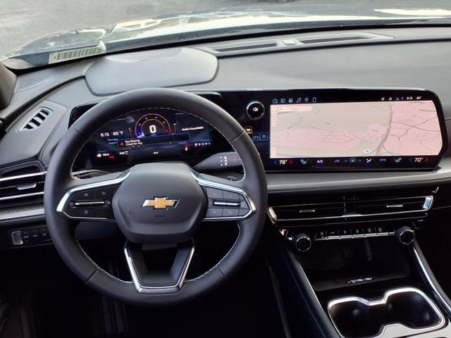 Photo of 2026 Lakeshore Blue Metallic Chevrolet Traverse