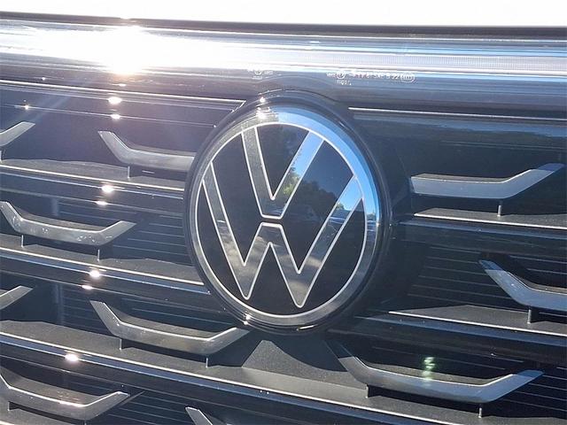Photo of 2026 White Volkswagen Atlas Cross Sport