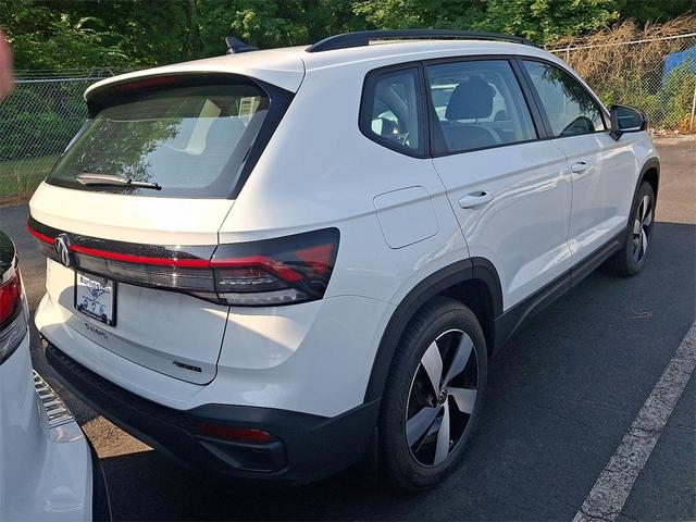 Photo of 2025 Pure White Volkswagen Taos