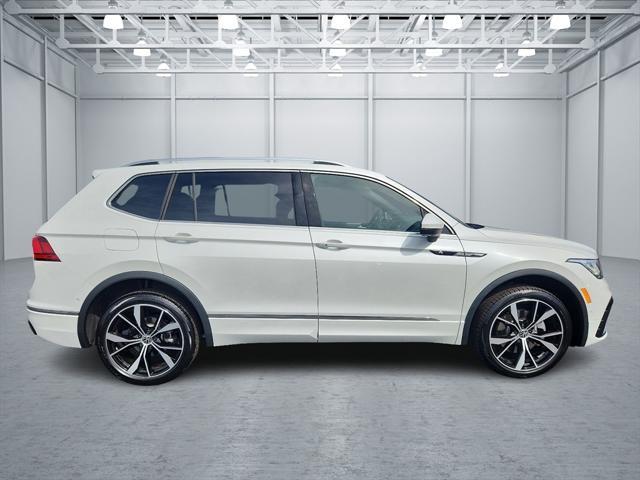 Photo of 2023 Opal White Pearl Volkswagen Tiguan