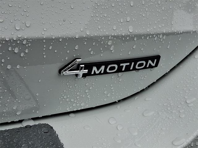 Photo of 2025 Pure White Volkswagen Tiguan