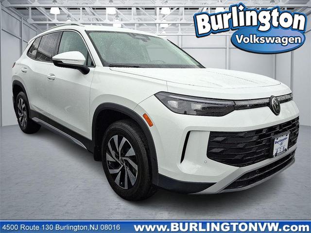 Photo of 2025 Pure White Volkswagen Tiguan