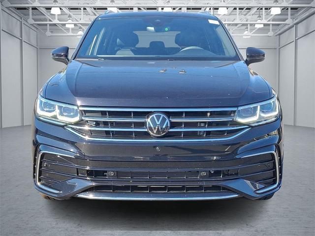 Photo of 2023 Deep Black Pearl Volkswagen Tiguan