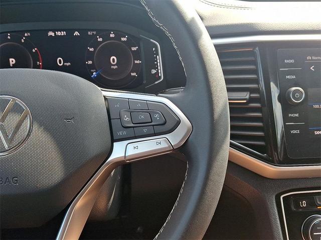 Photo of 2022 Platinum Gray Metallic Volkswagen Atlas