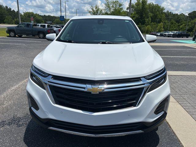 Photo of 2022 Summit White Chevrolet Equinox