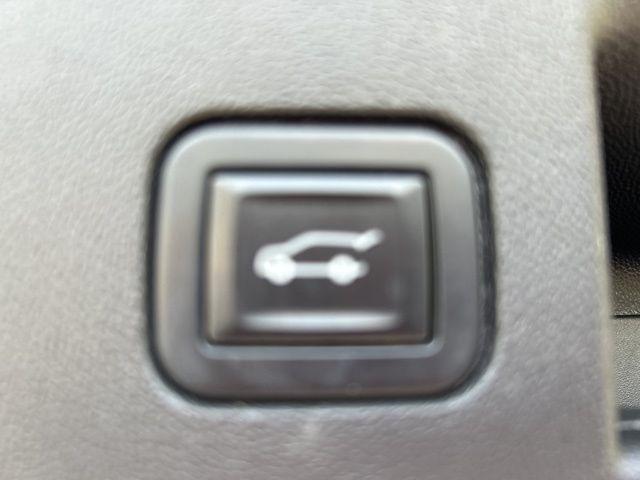Photo of 2022 Summit White Chevrolet Equinox