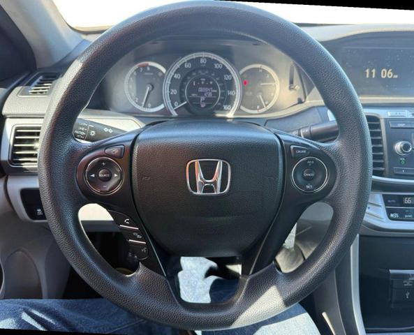Photo of 2015 Obsidian Blue Pearl Honda Accord
