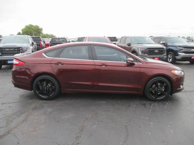 Photo of 2016 Bronze Fire Metallic Tinted Clearcoat Ford Fusion