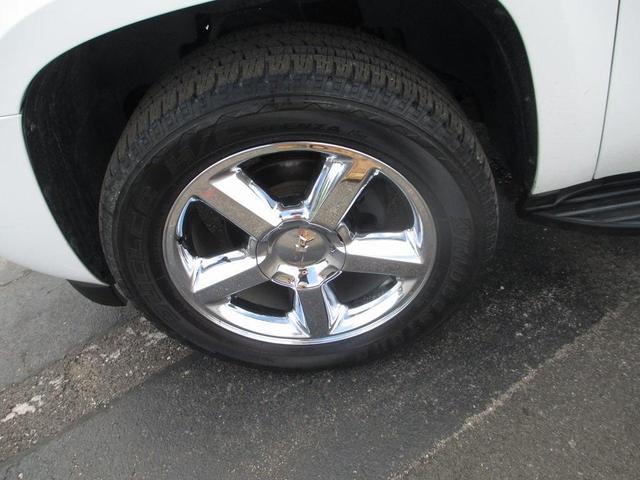 Photo of 2012 Summit White Chevrolet Tahoe