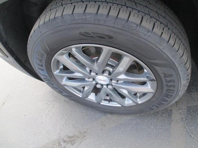 Photo of 2019 Iridium Metallic GMC Acadia