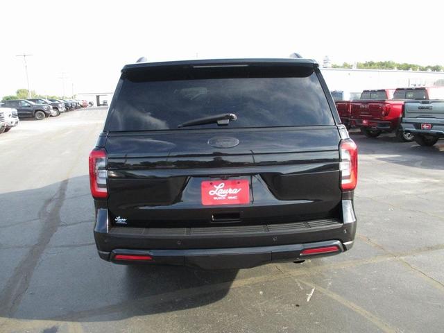 Photo of 2022 Agate Black Metallic Ford Expedition Max