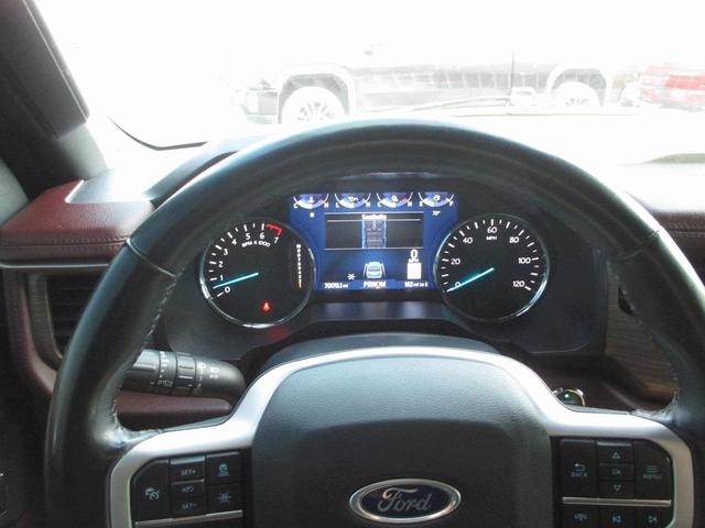 Photo of 2022 Agate Black Metallic Ford Expedition Max