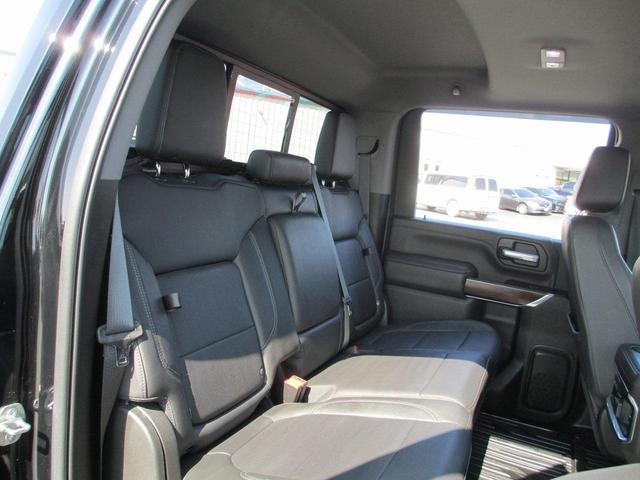Photo of 2021 Onyx Black GMC Sierra 2500