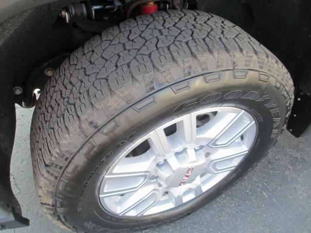 Photo of 2021 Onyx Black GMC Sierra 2500