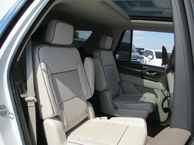 Photo of 2021 White Frost Tri-Coat GMC Yukon